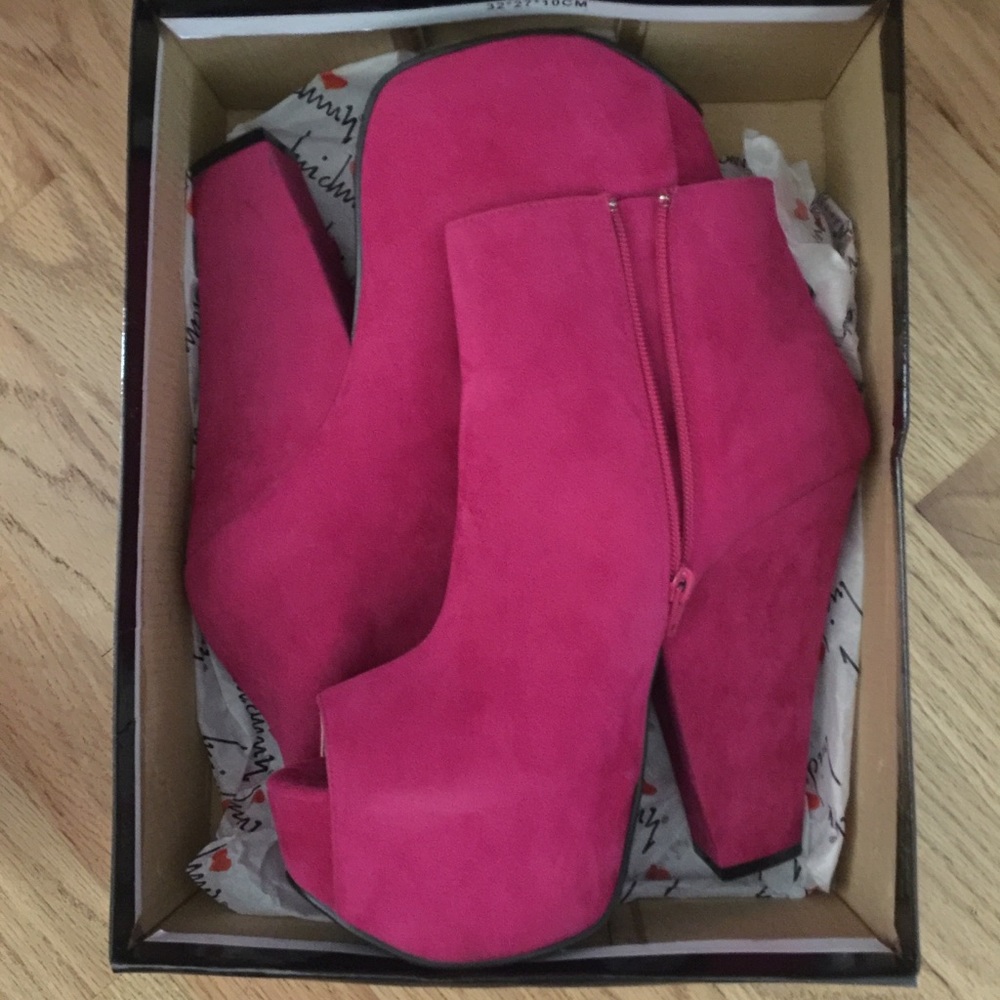 Luichiny Painted Toes Fuchsia platforms